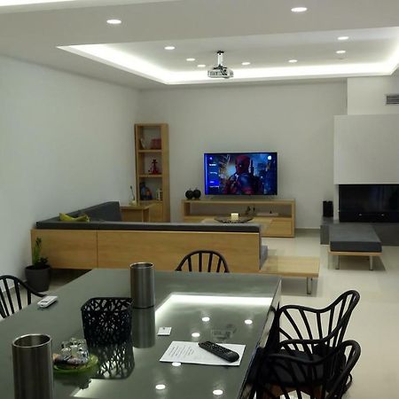 Heraklion Airport Family Lux Apartment Bagian luar foto