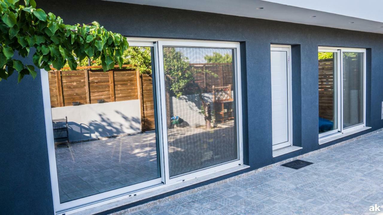 Heraklion Airport Family Lux Apartment Bagian luar foto