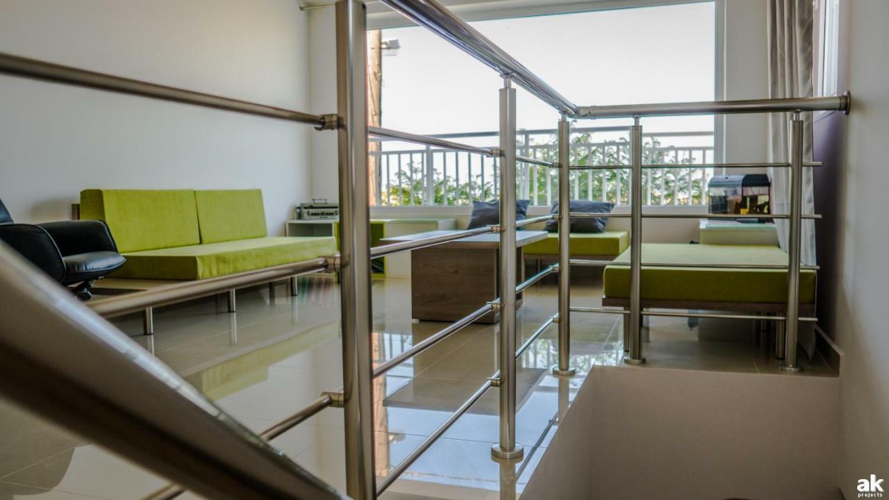 Heraklion Airport Family Lux Apartment Bagian luar foto