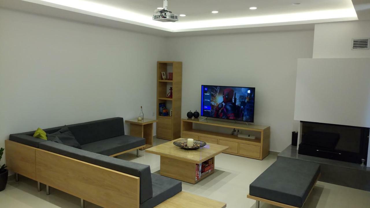 Heraklion Airport Family Lux Apartment Bagian luar foto