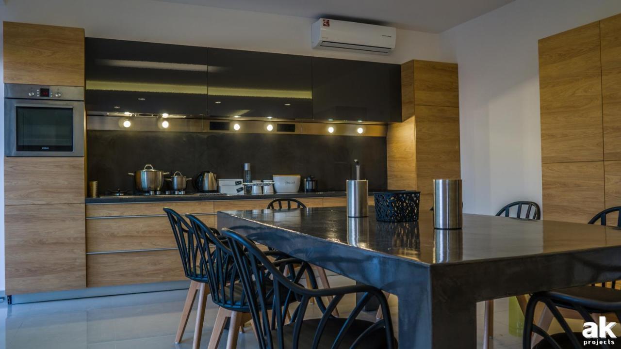 Heraklion Airport Family Lux Apartment Bagian luar foto