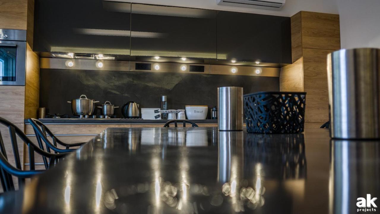 Heraklion Airport Family Lux Apartment Bagian luar foto